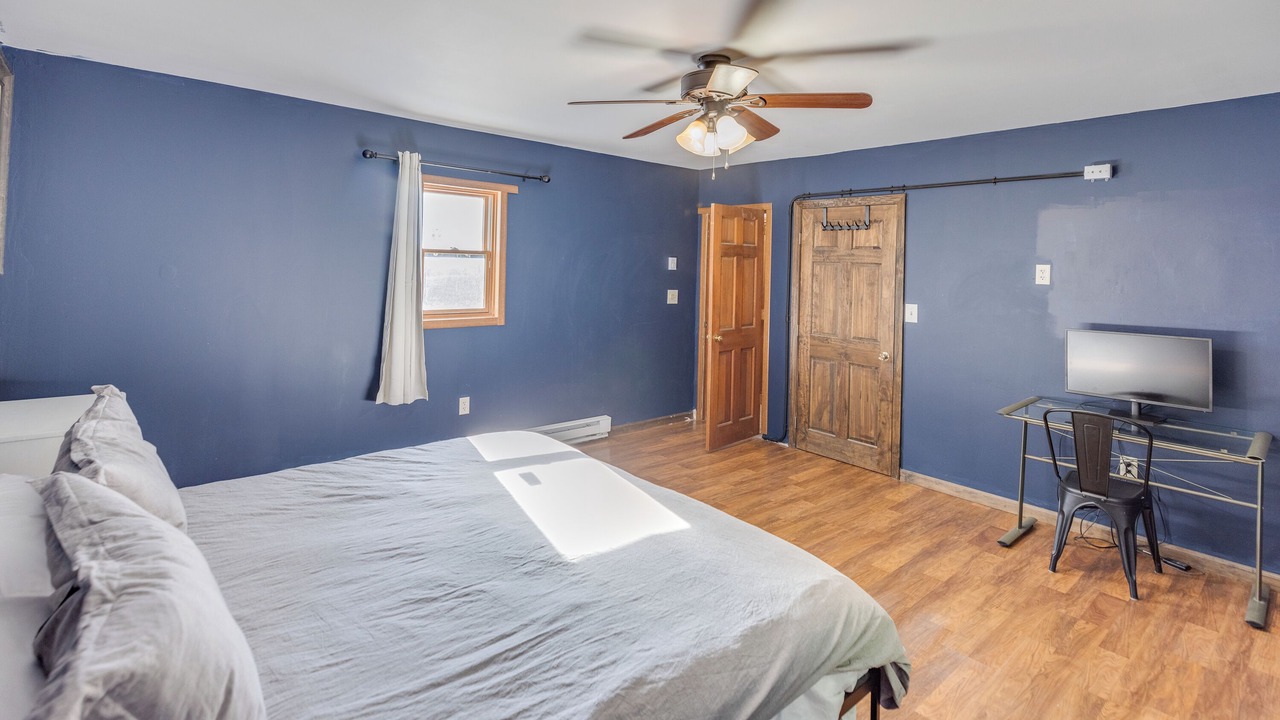 Photo of Bedroom in Gilman