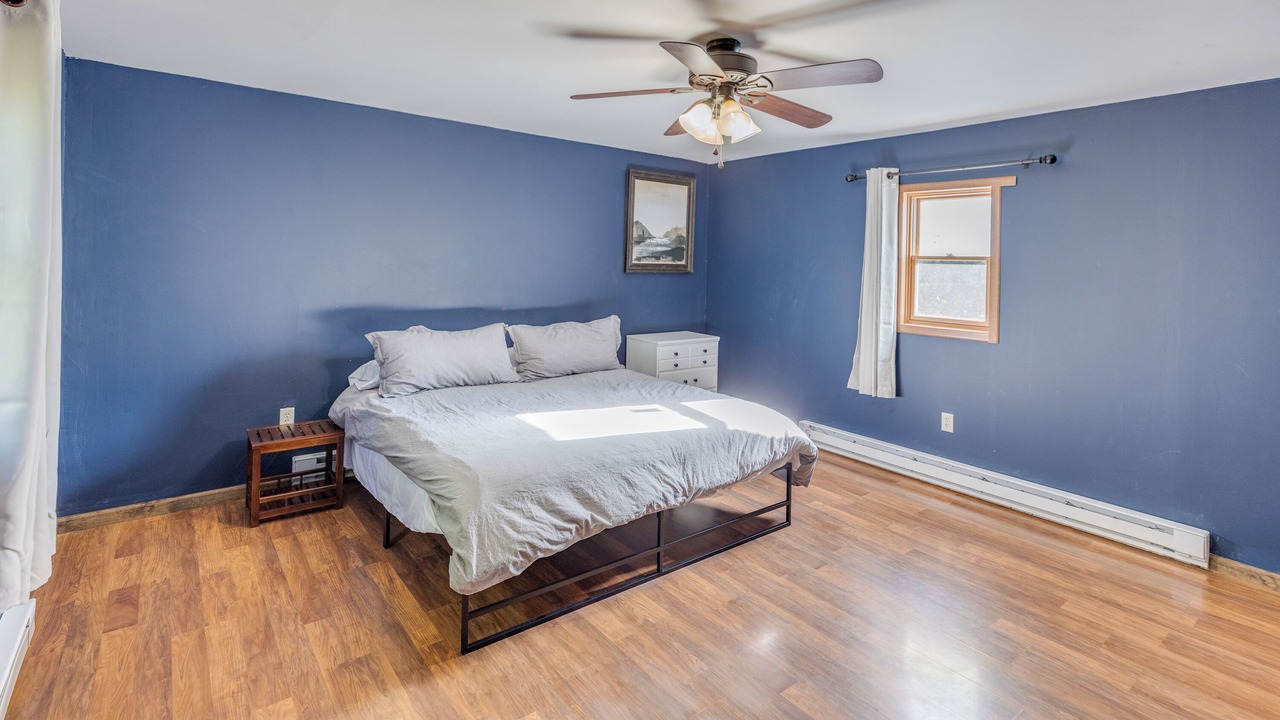 Photo of Bedroom in Gilman