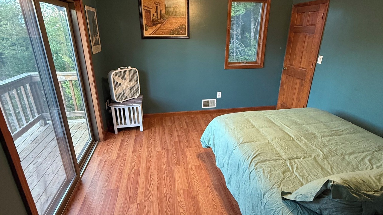 Photo of Bedroom in Gilman