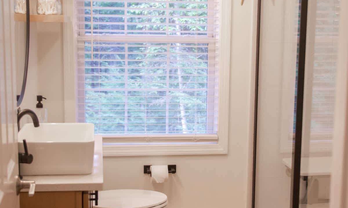 Photo of Bathroom in Lincolnville