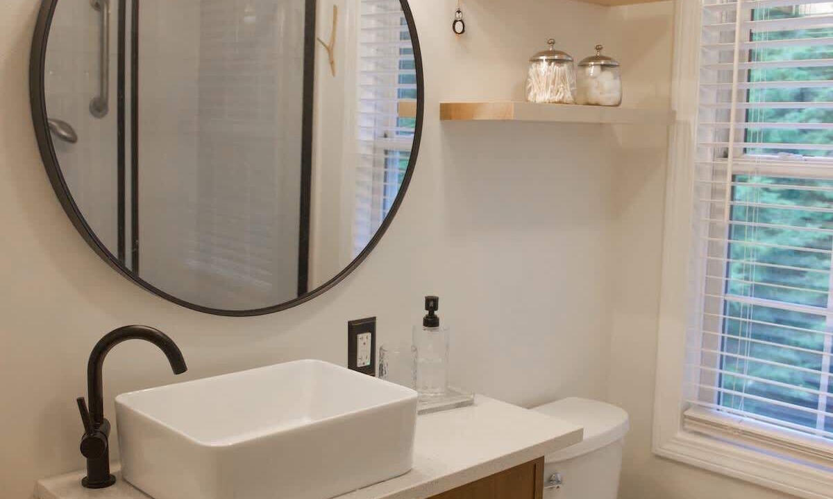 Photo of Bathroom in Lincolnville