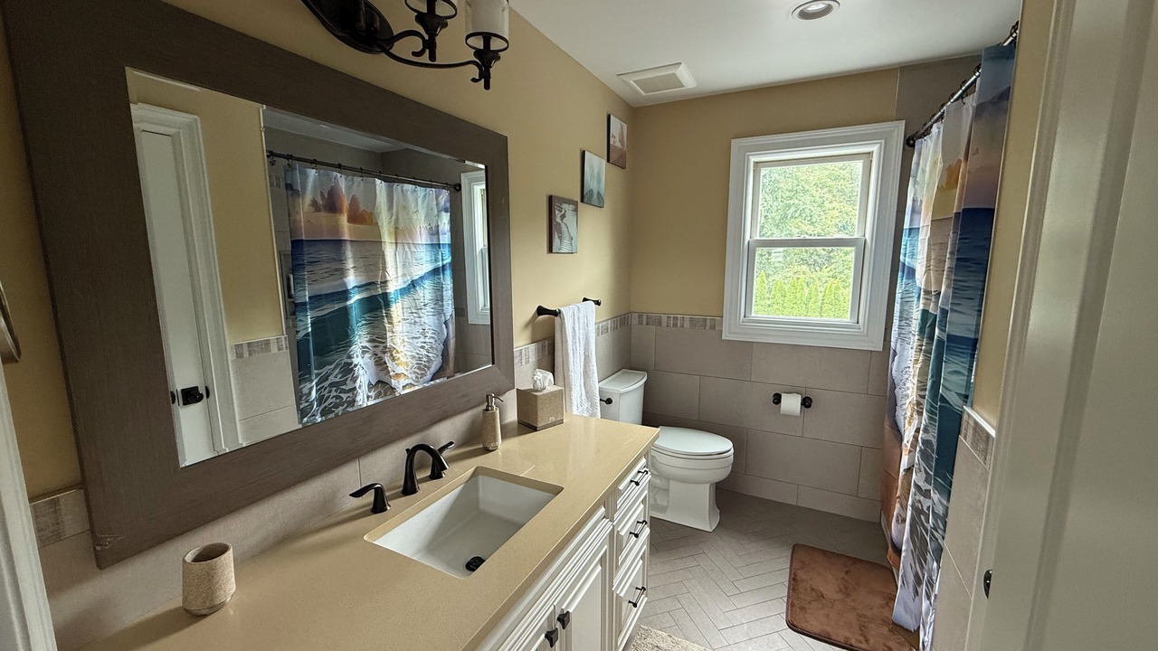 Photo of Bathroom in South Farmingdale