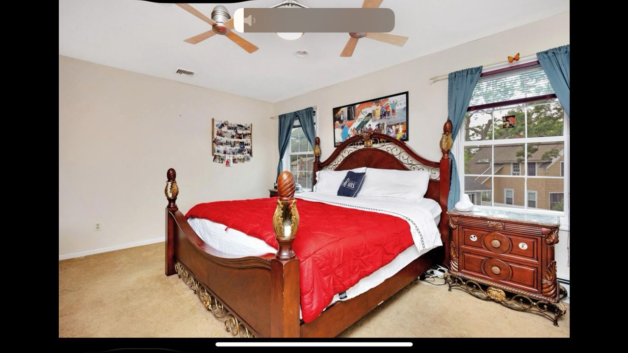 Photo of Bedroom in Farmingdale