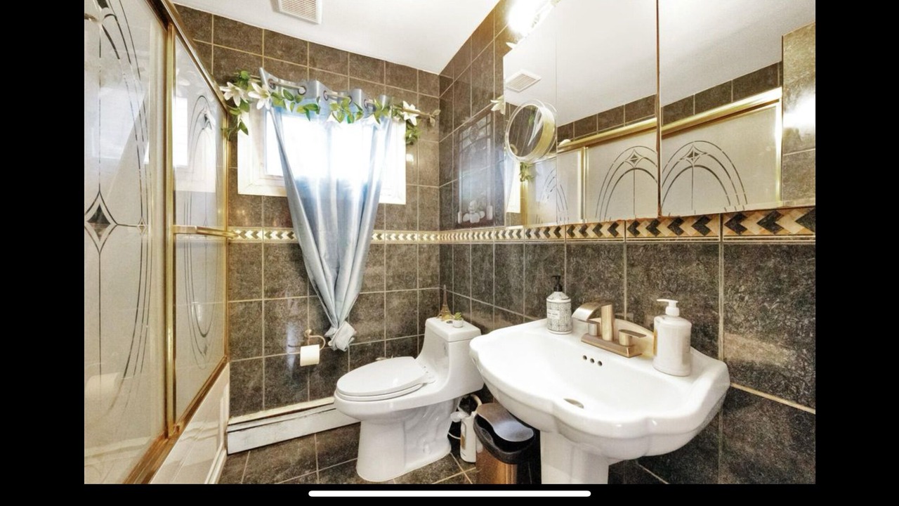 Photo of Bathroom in Farmingdale