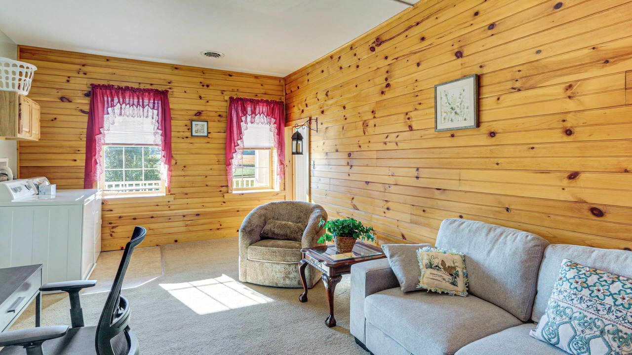 Photo of Livingroom in Boonsboro