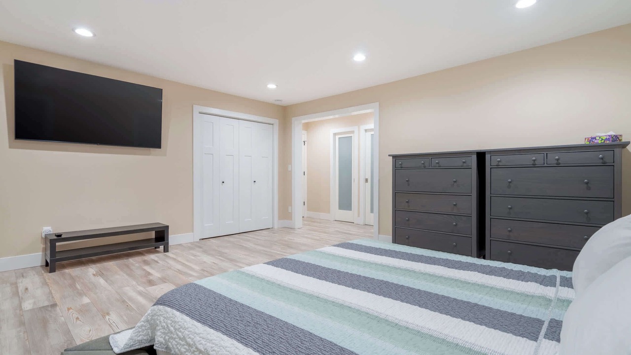 Photo of Bedroom in Old Bethpage
