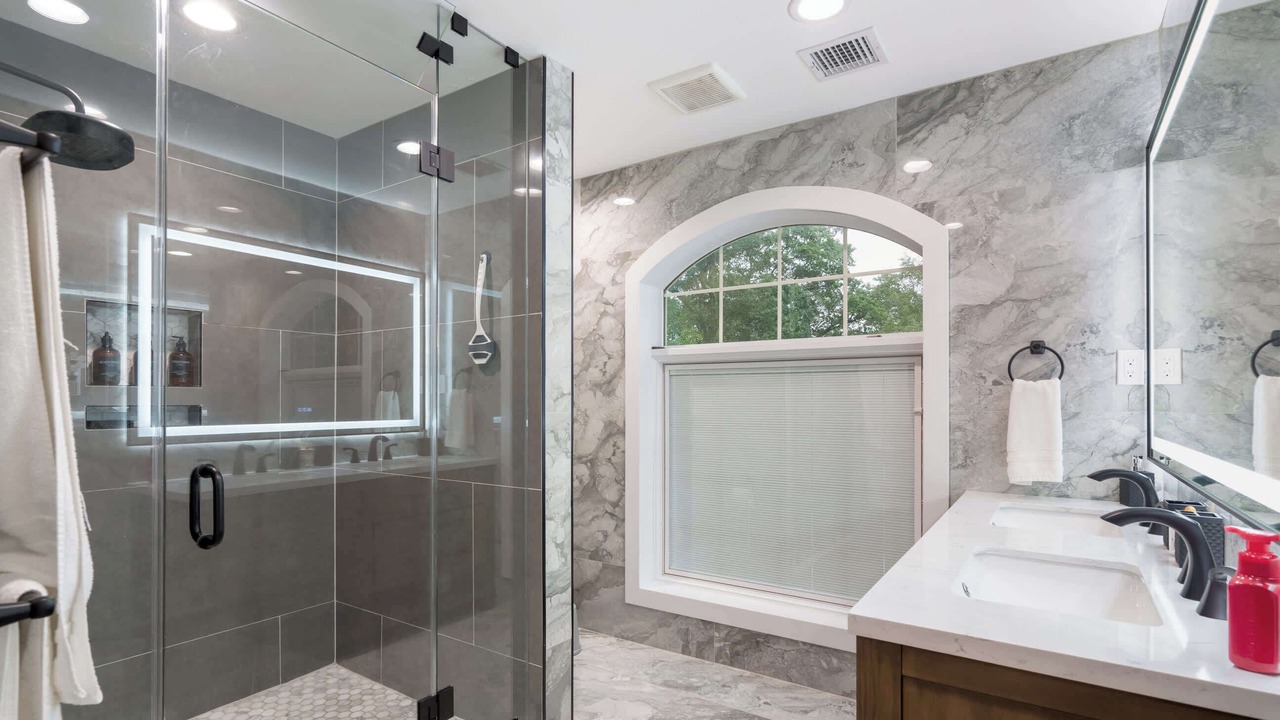 Photo of Bathroom in Old Bethpage