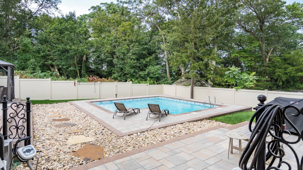 Photo of Outdoor in Old Bethpage