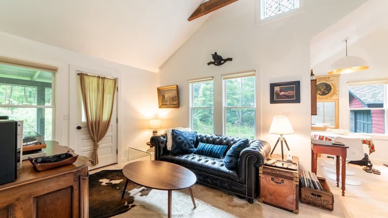Photo of Livingroom in Lake Hill