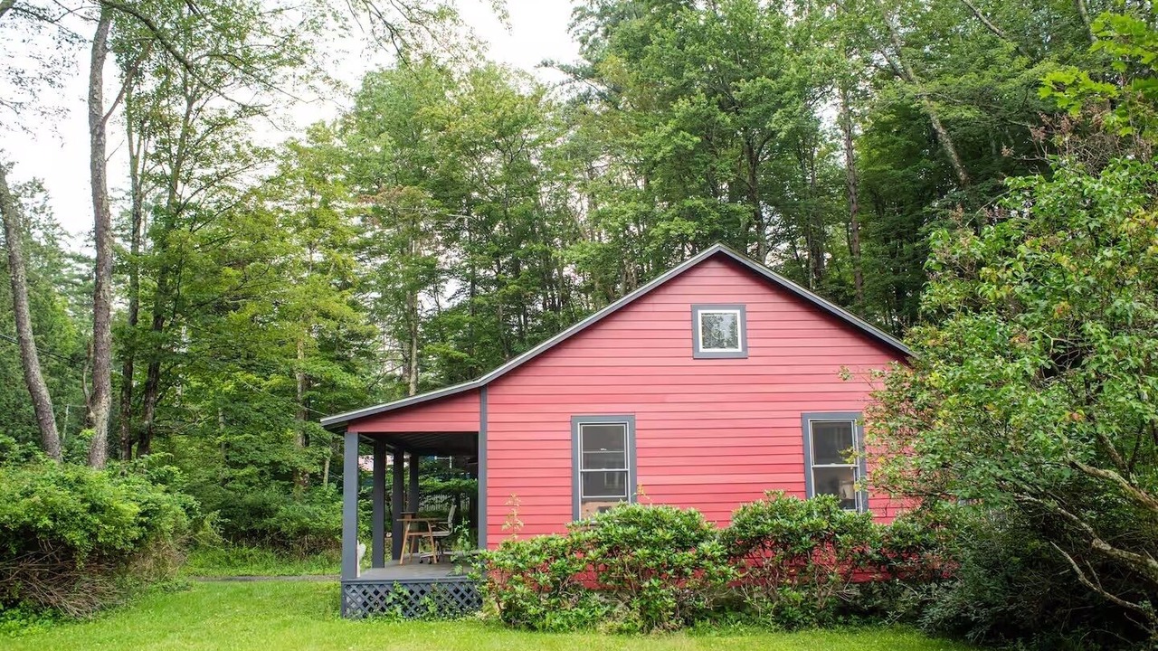 Photo of Outdoor in Lake Hill