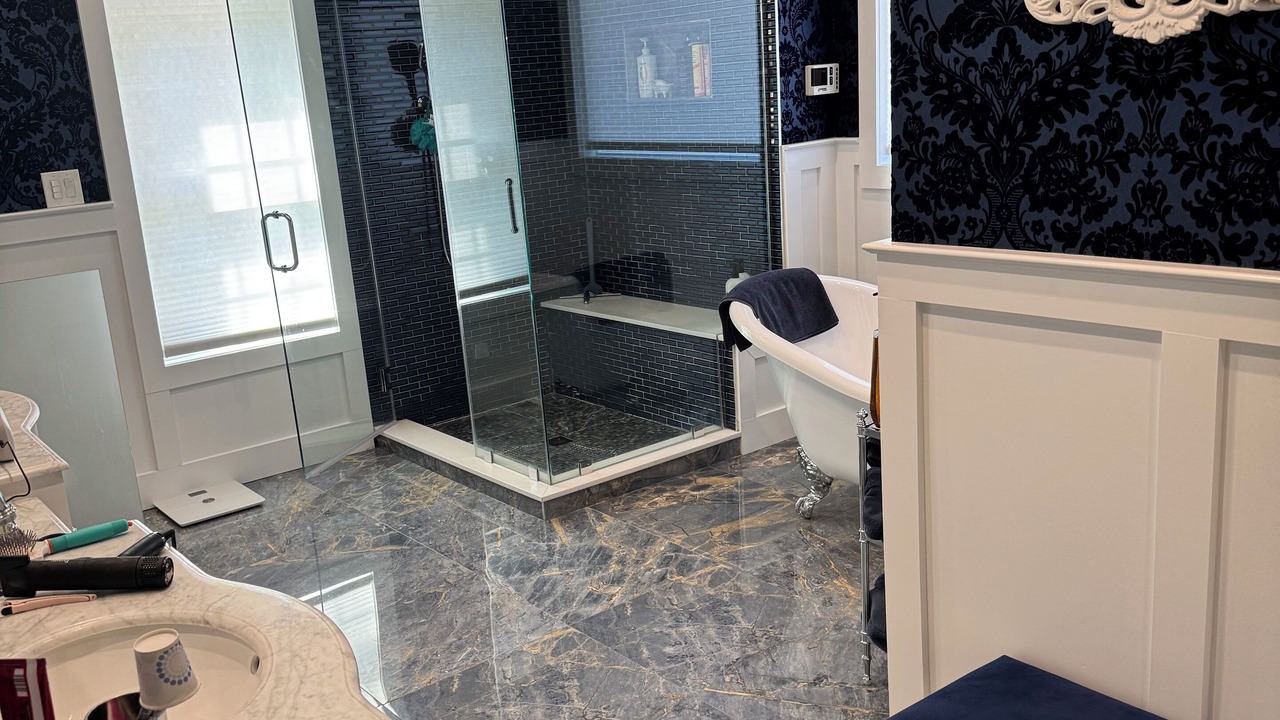 Photo of Bathroom in Old Bethpage