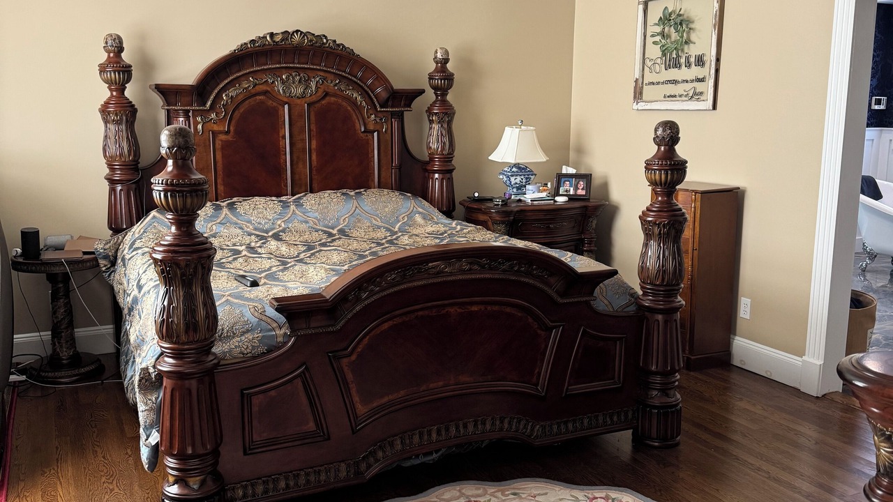 Photo of Bedroom in Old Bethpage