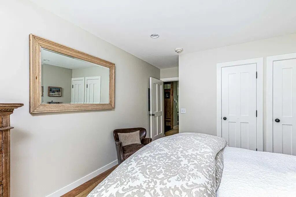 Photo of Bedroom in Warren