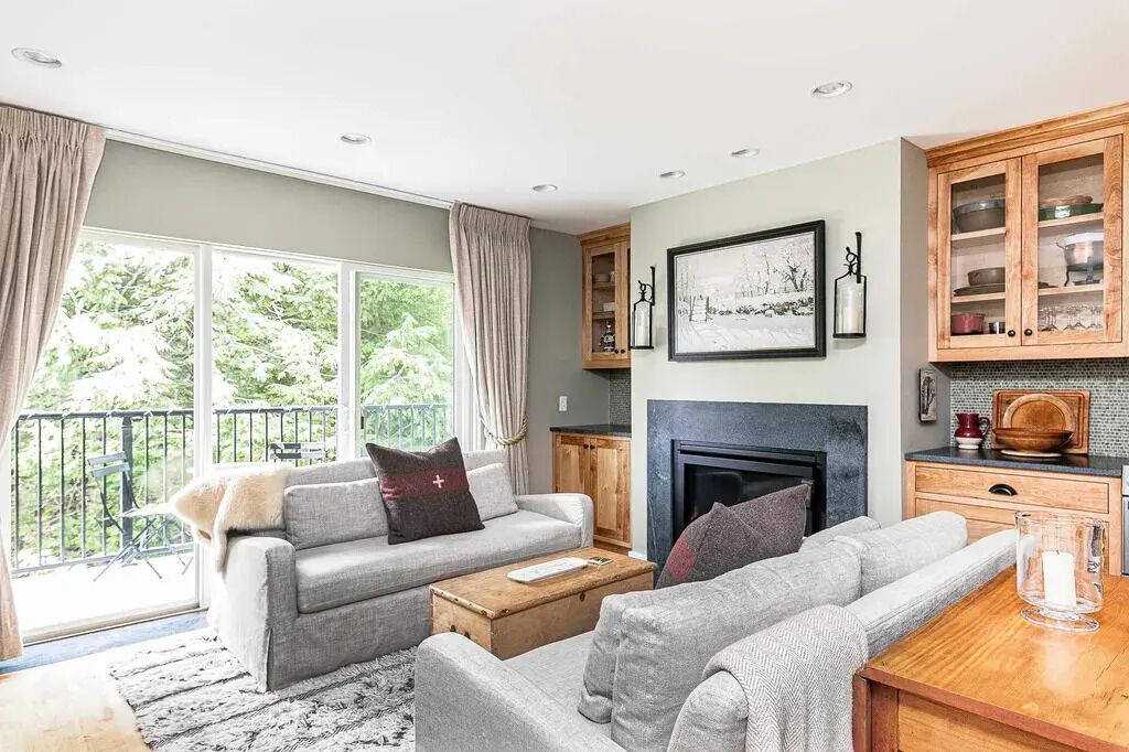 Photo of Livingroom in Warren