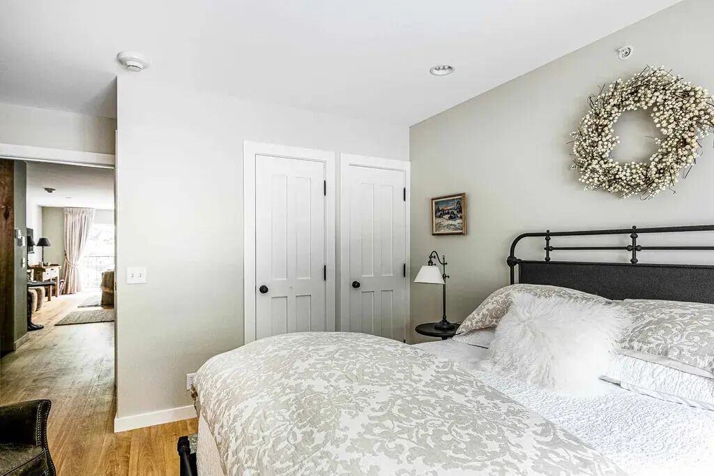 Photo of Bedroom in Warren