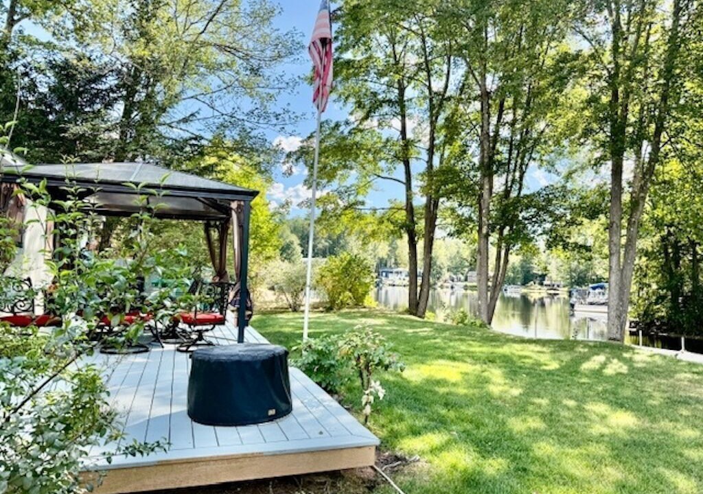 Photo of Outdoor in Lochmere