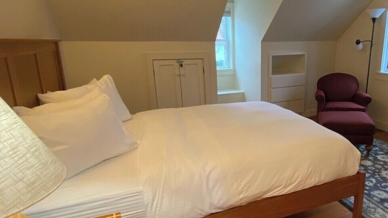 Photo of Bedroom in Warren
