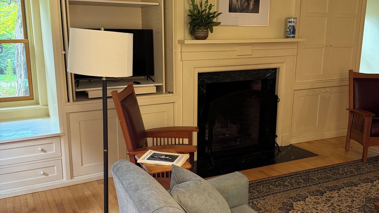 Photo of Livingroom in Warren
