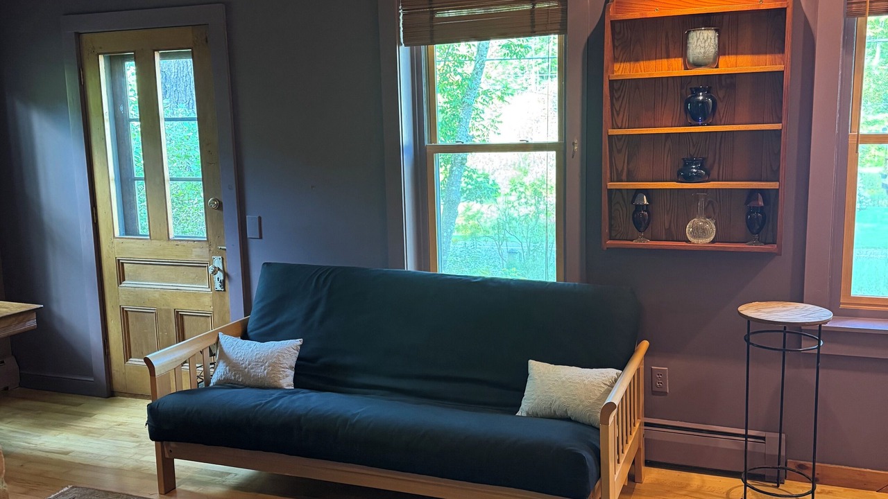 Photo of Livingroom in Warren