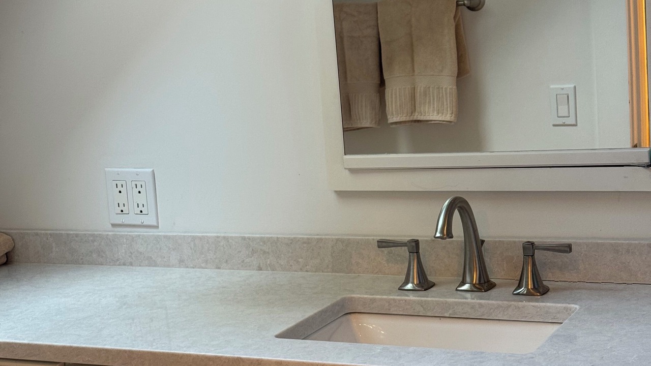 Photo of Bathroom in Warren