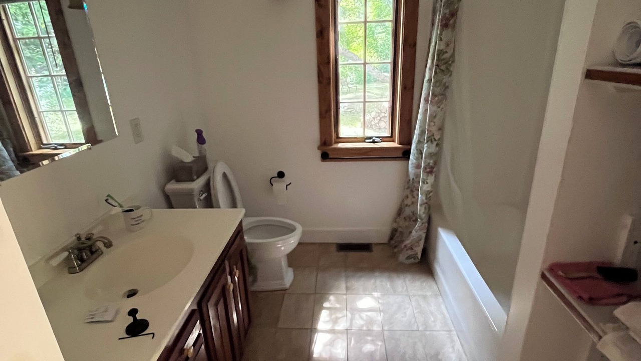 Photo of Bathroom in Shushan