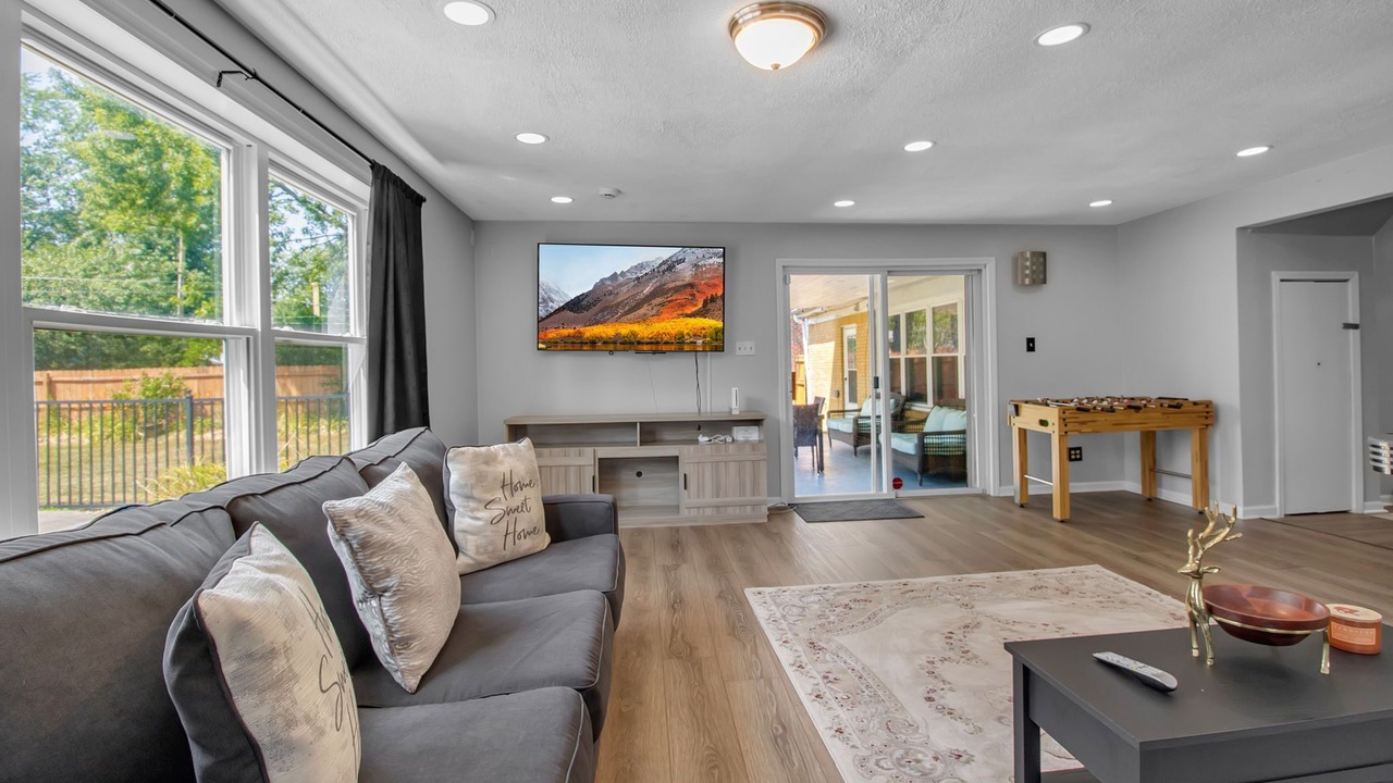 Photo of Livingroom in Williamsville