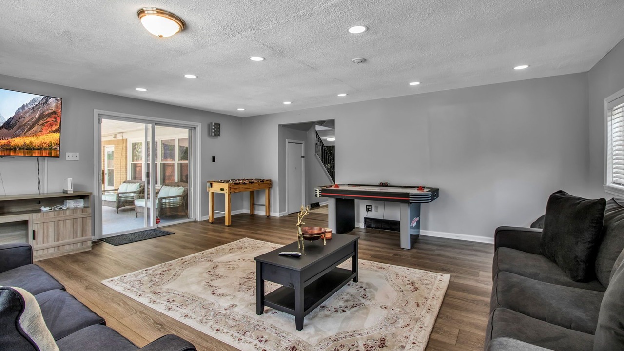 Photo of Livingroom in Williamsville