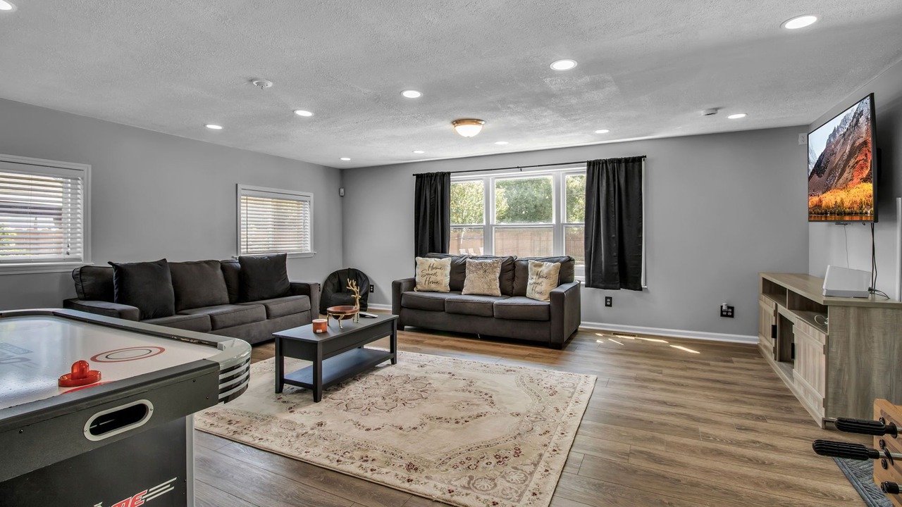 Photo of Livingroom in Williamsville