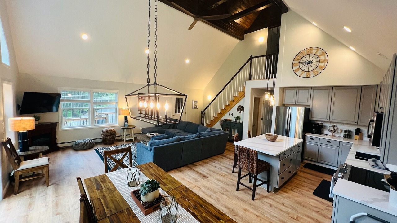 Photo of Livingroom in East Haven  Rutland County