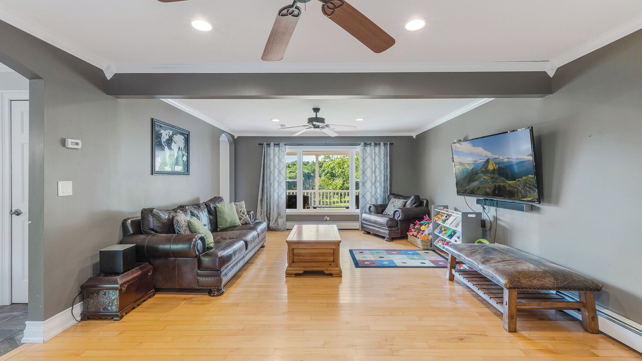 Photo of Livingroom in Salisbury Mills