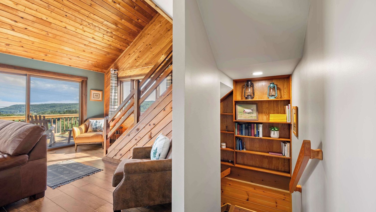 Photo of Livingroom in West Valley
