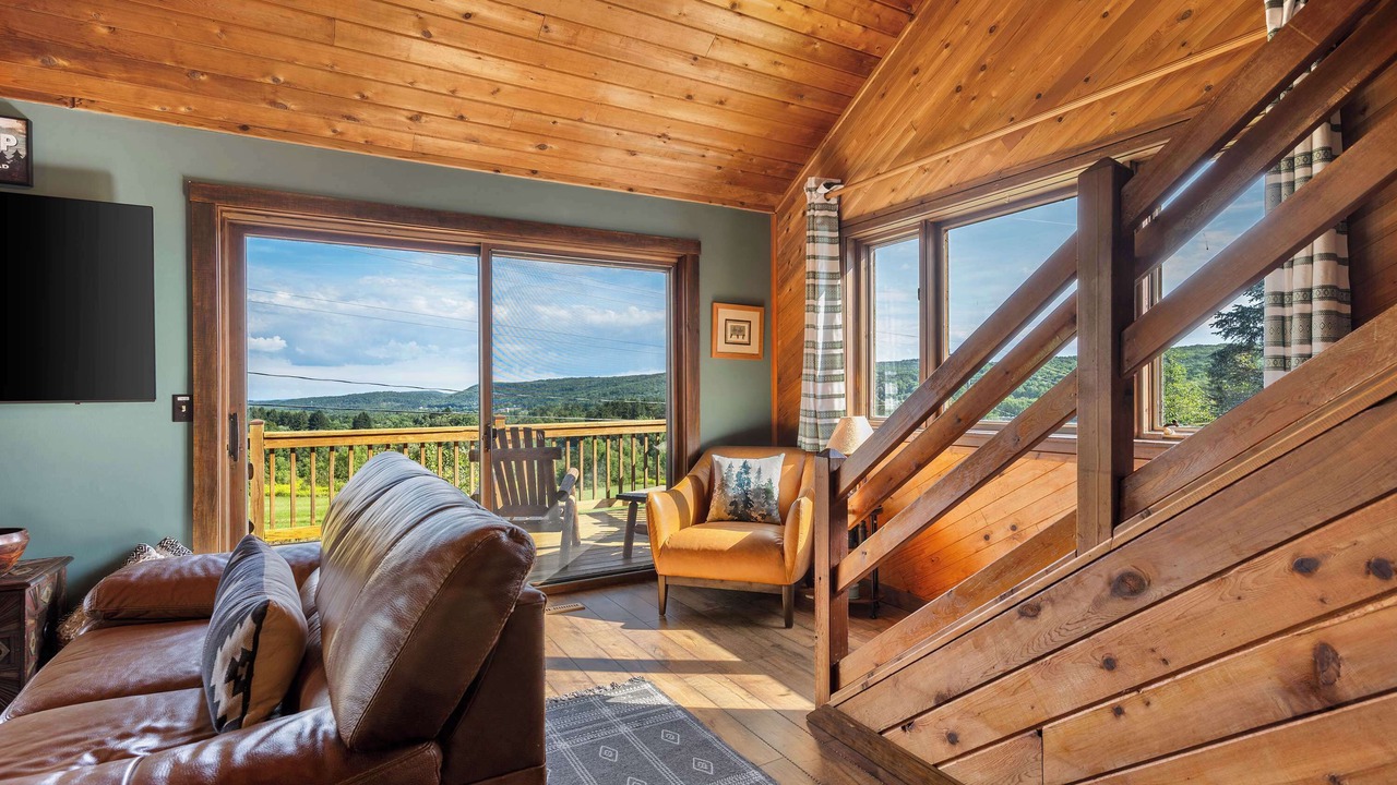 Photo of Livingroom in West Valley