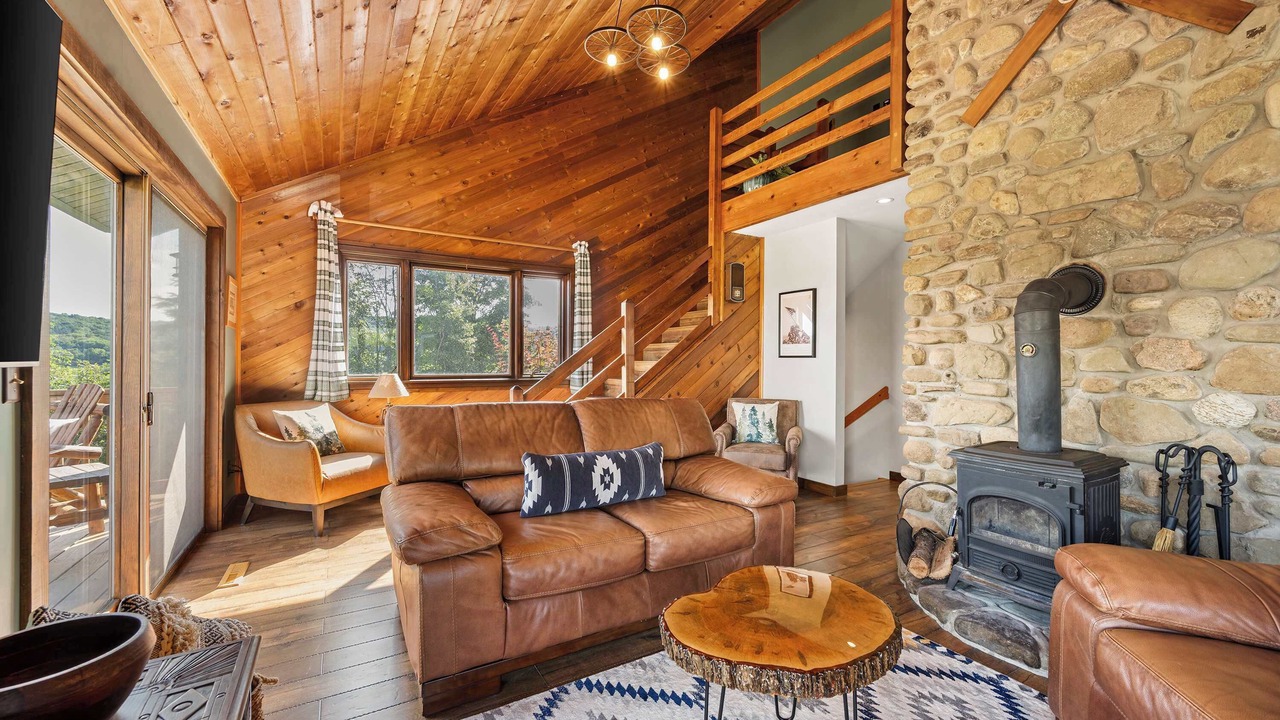 Photo of Livingroom in West Valley