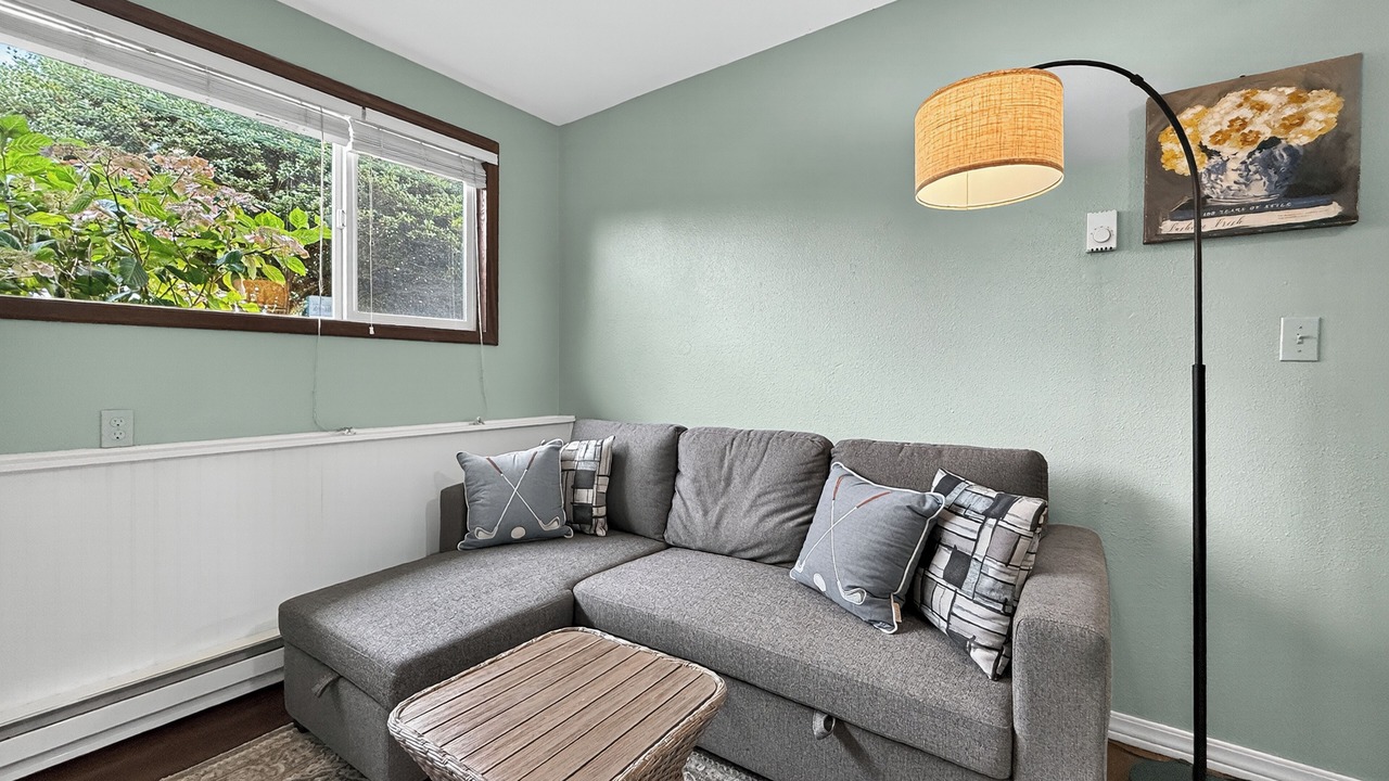 Photo of Livingroom in Silver Lake
