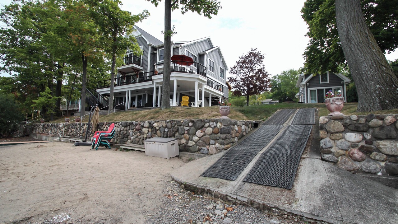 Photo of Outdoor in Rushville