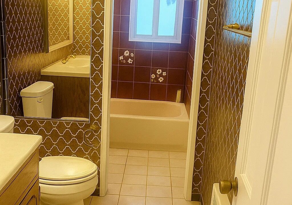 Photo of Bathroom in South Farmingdale