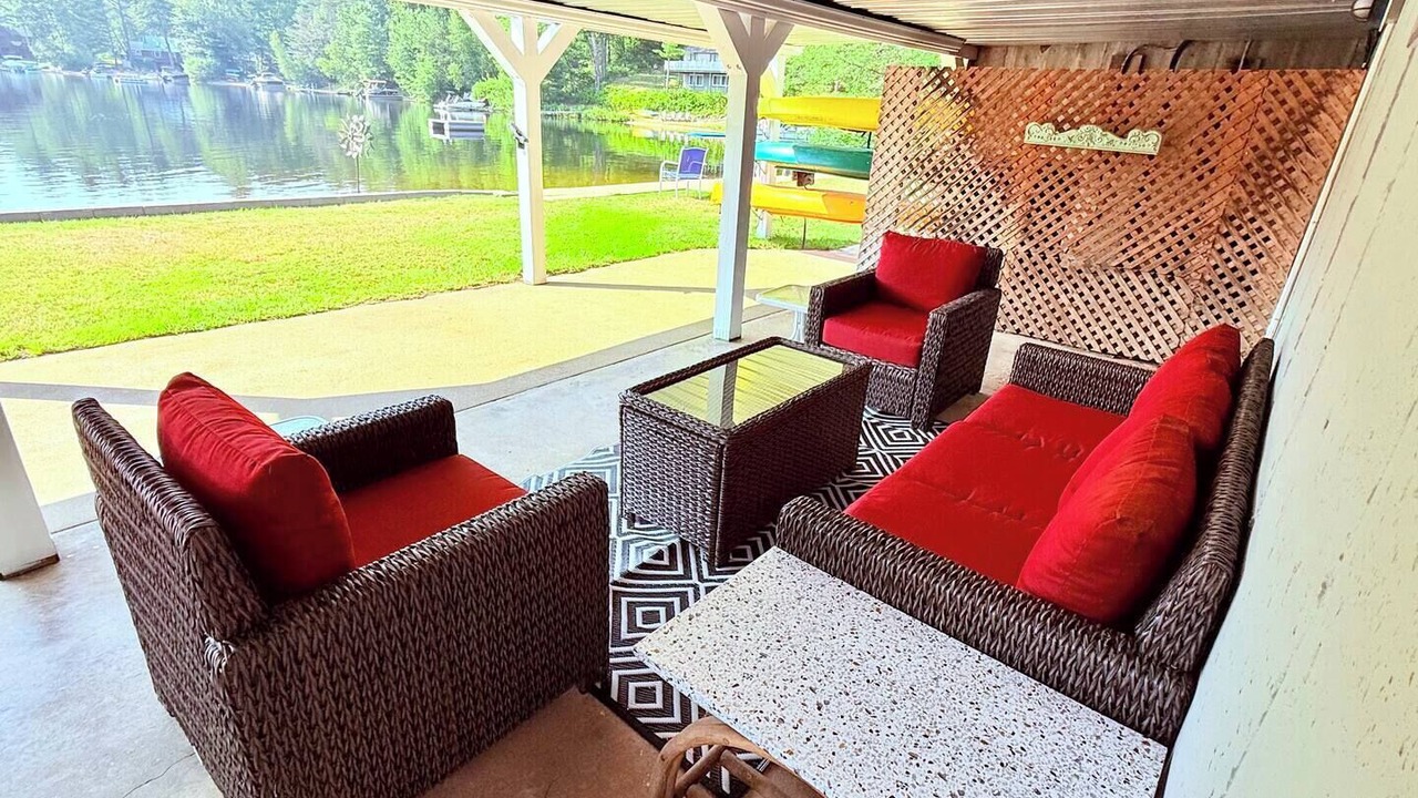 Photo of Patio Balcony in The Bays