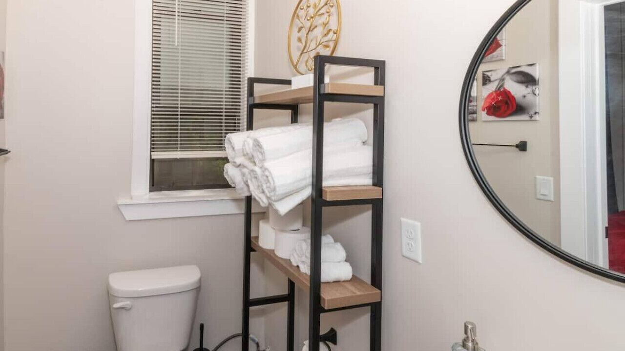Photo of Bathroom in Albany