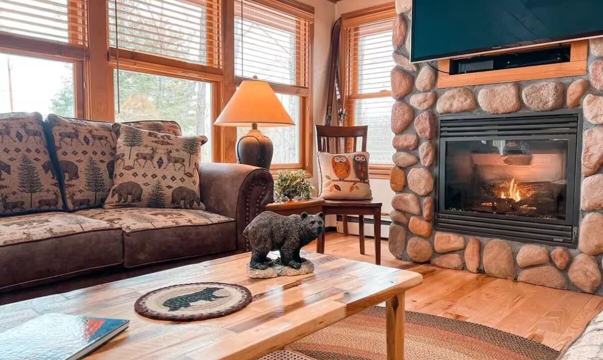Photo of Livingroom in Center Ossipee