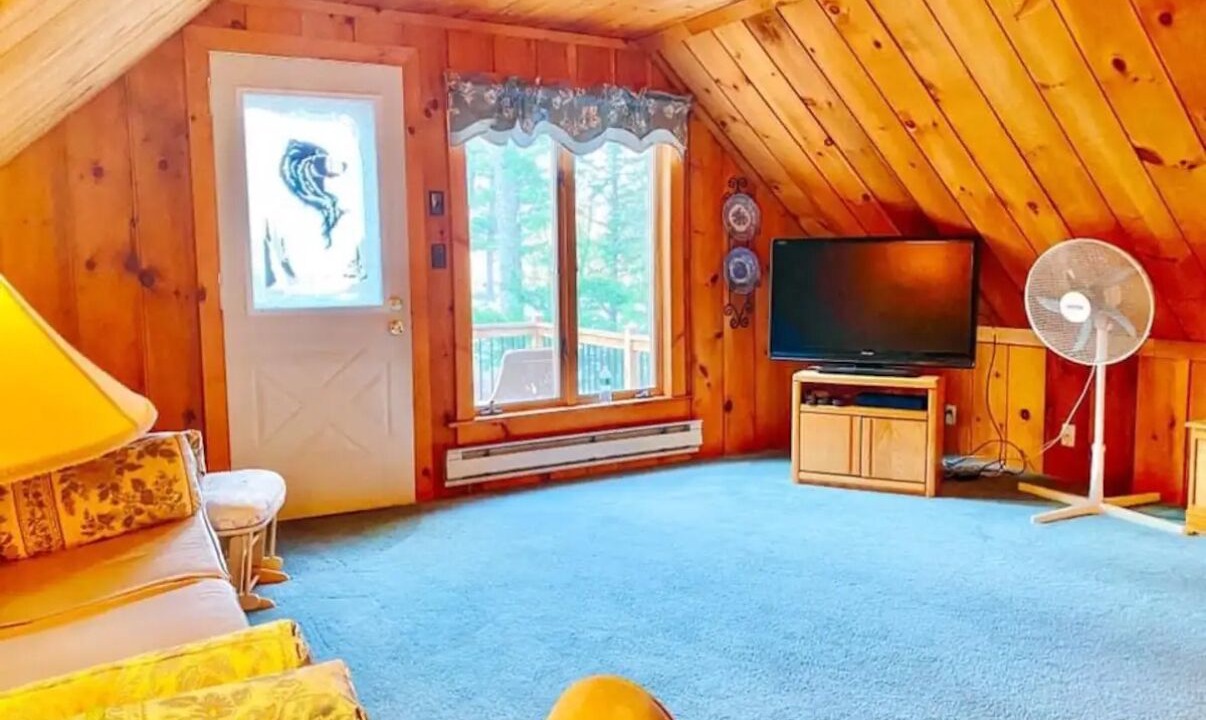 Photo of Livingroom in Center Ossipee