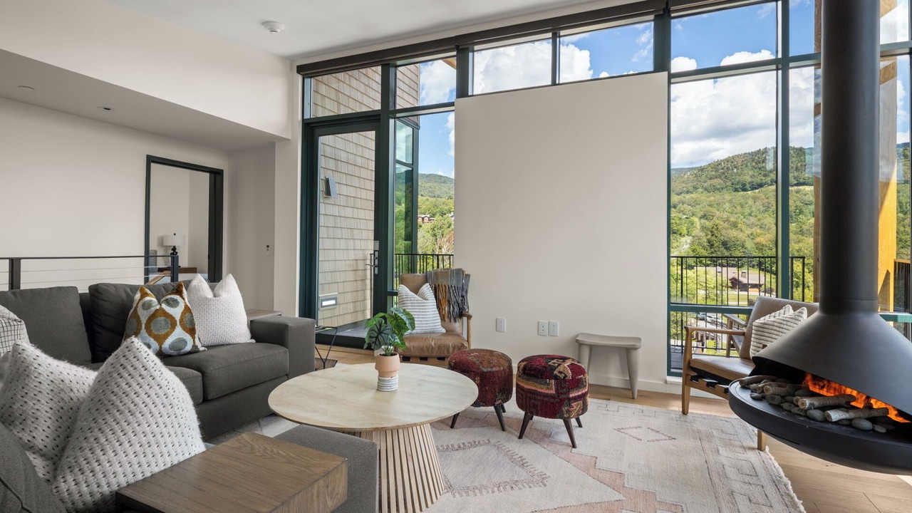 Photo of Livingroom in Stowe Area