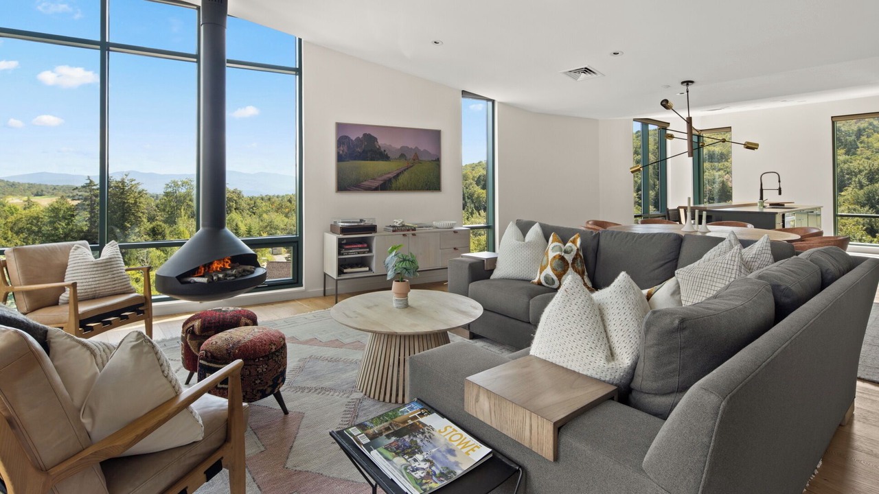 Photo of Livingroom in Stowe Area