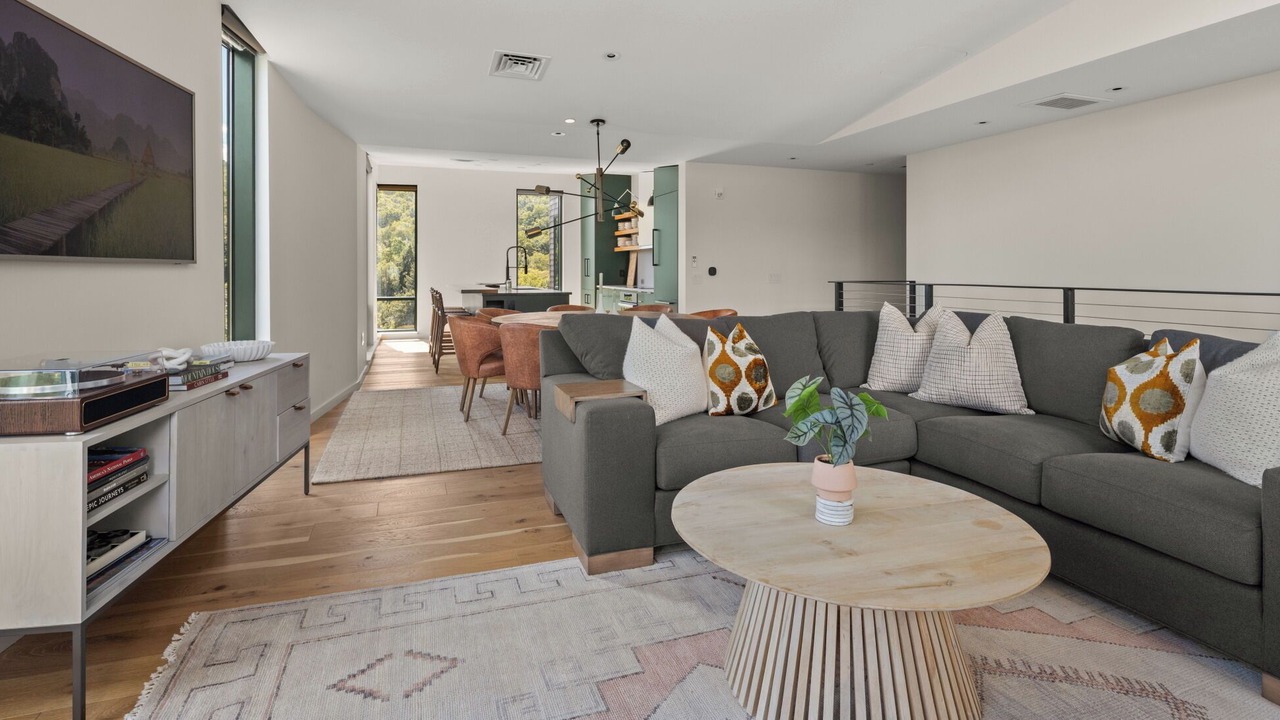 Photo of Livingroom in Stowe Area