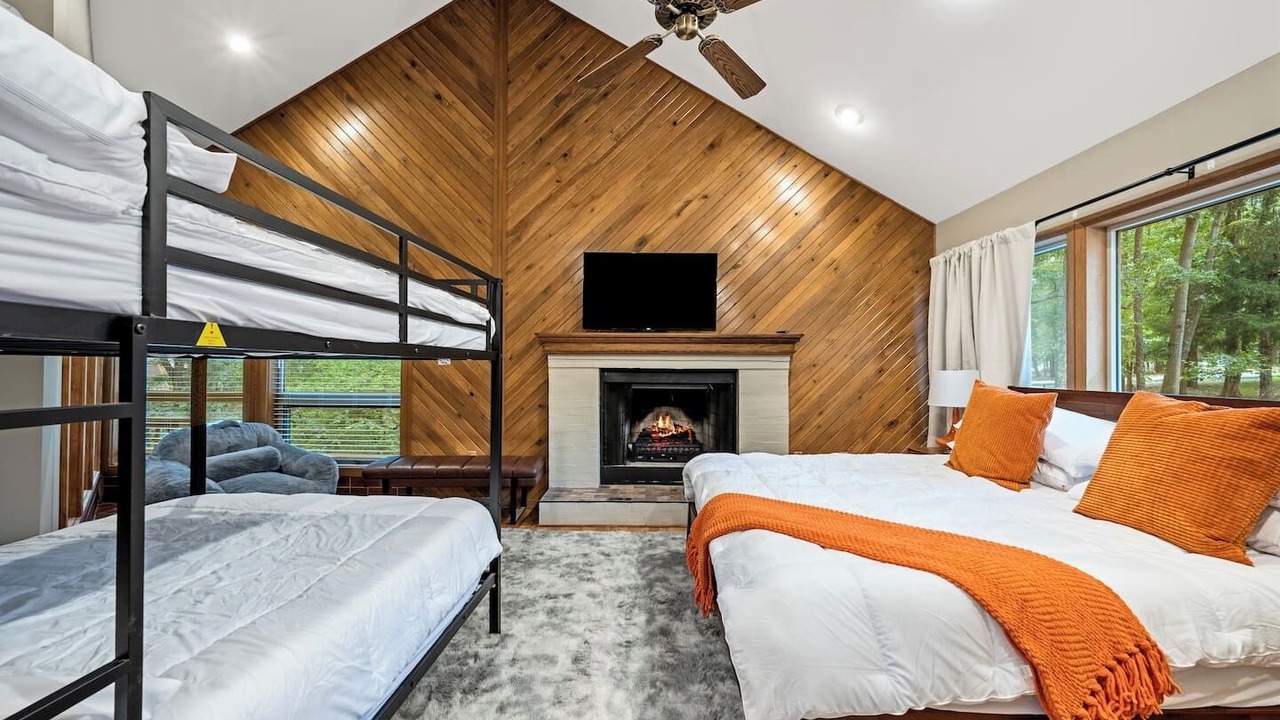 Photo of Livingroom in The Woods