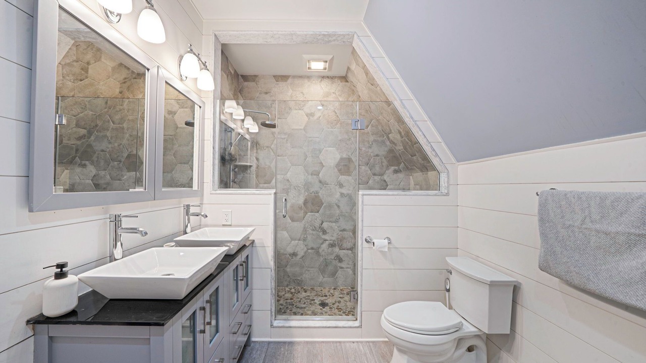Photo of Bathroom in Dix Hills