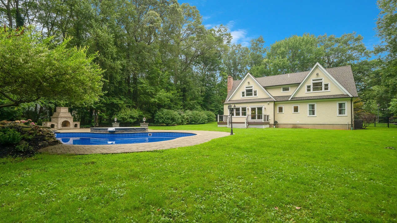 Photo of Outdoor in Dix Hills