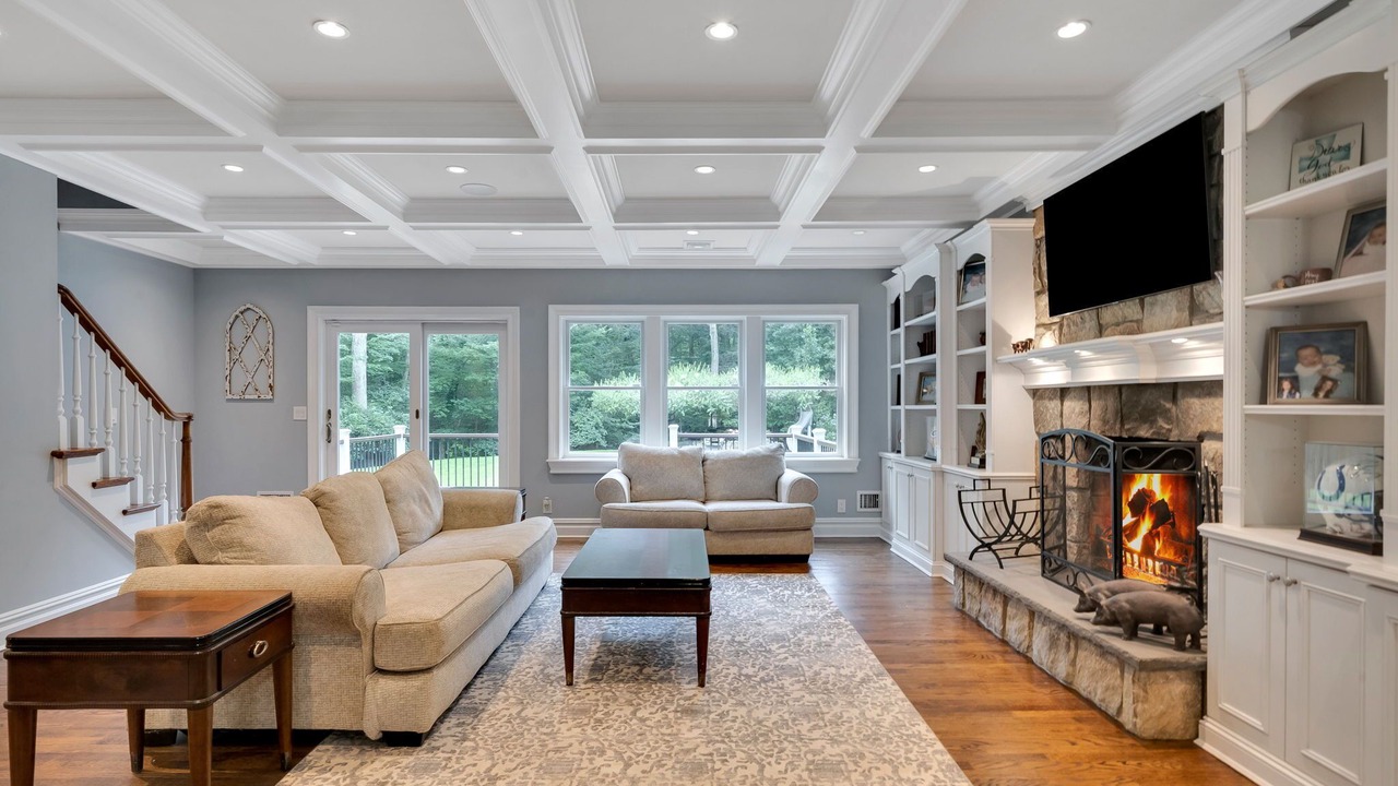 Photo of Livingroom in Dix Hills