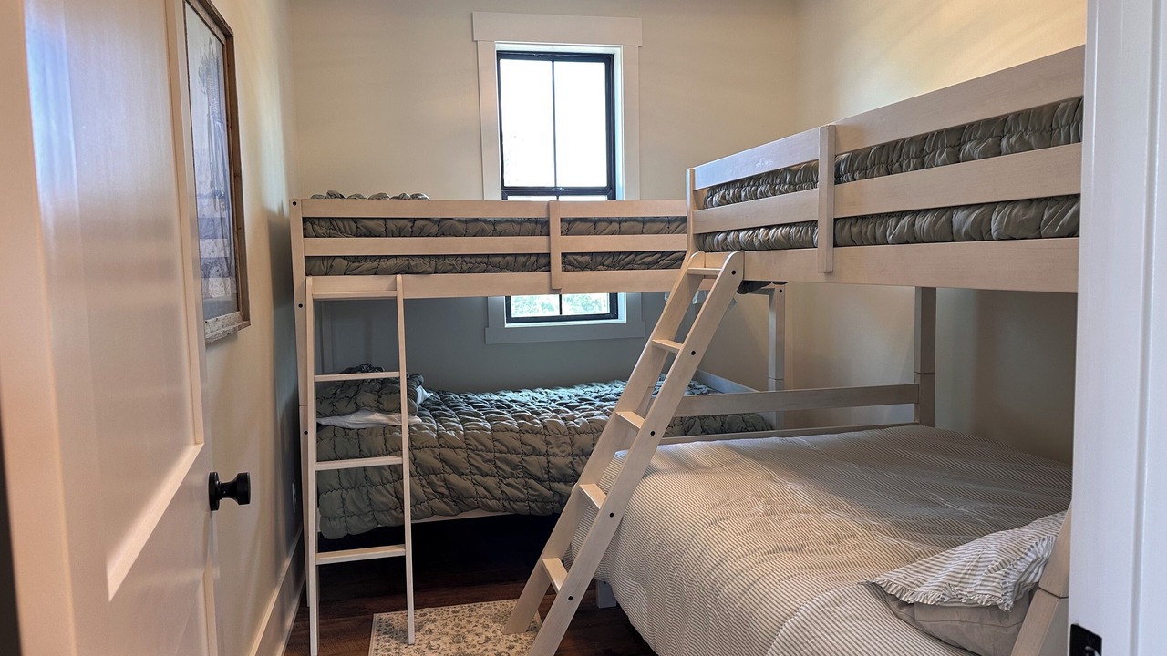 Photo of Bedroom in Keslers Cross Lanes