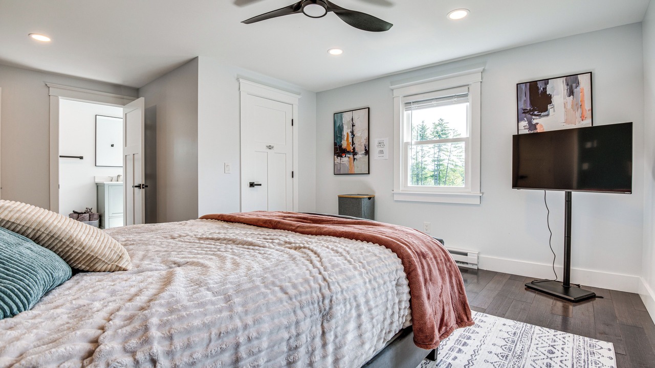 Photo of Bedroom in Suncook