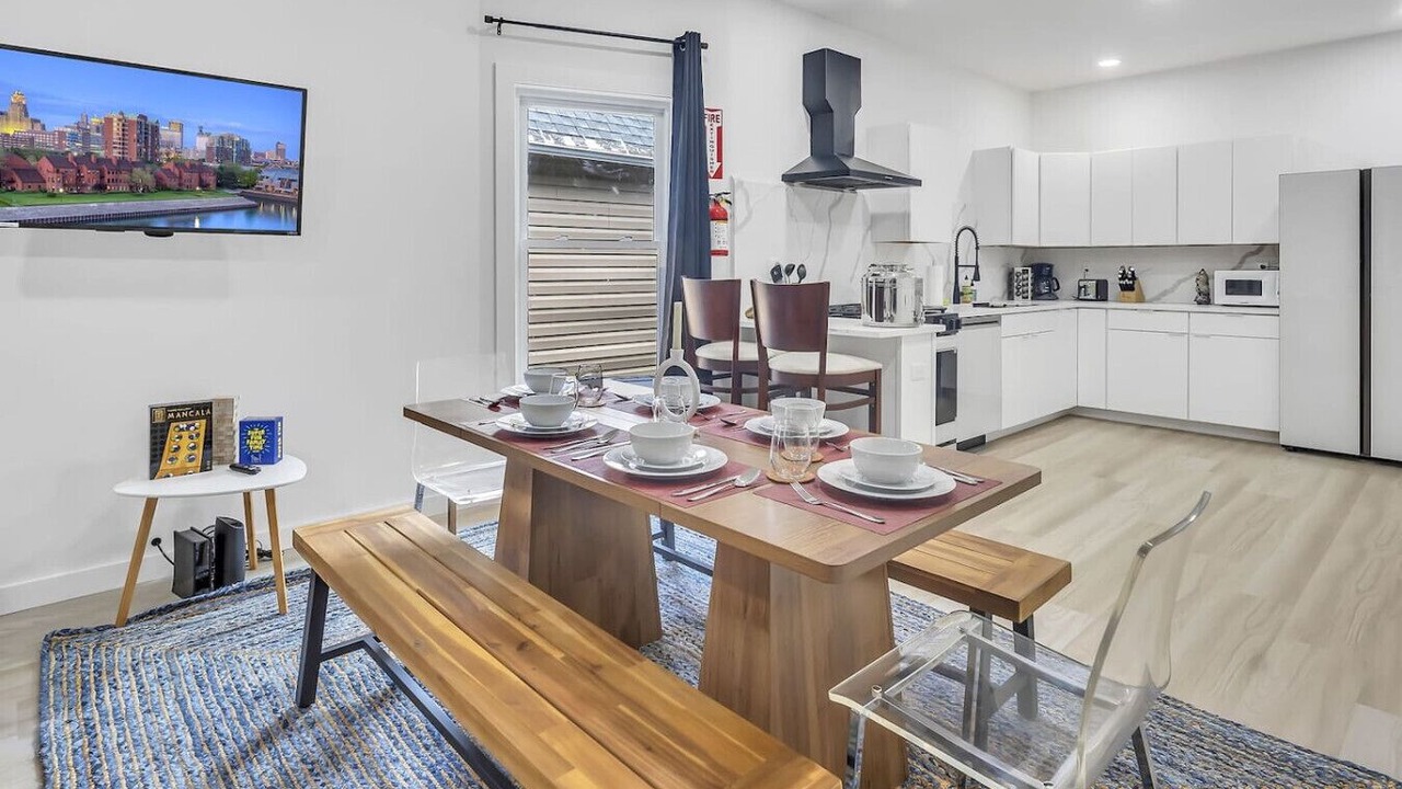 Photo of Kitchen in Front Park